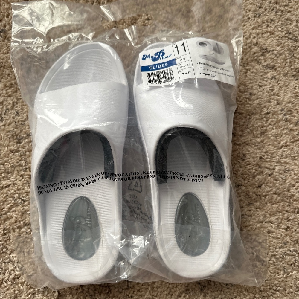 MyPillow Slides White Comfort Sandals (Men’s 11)